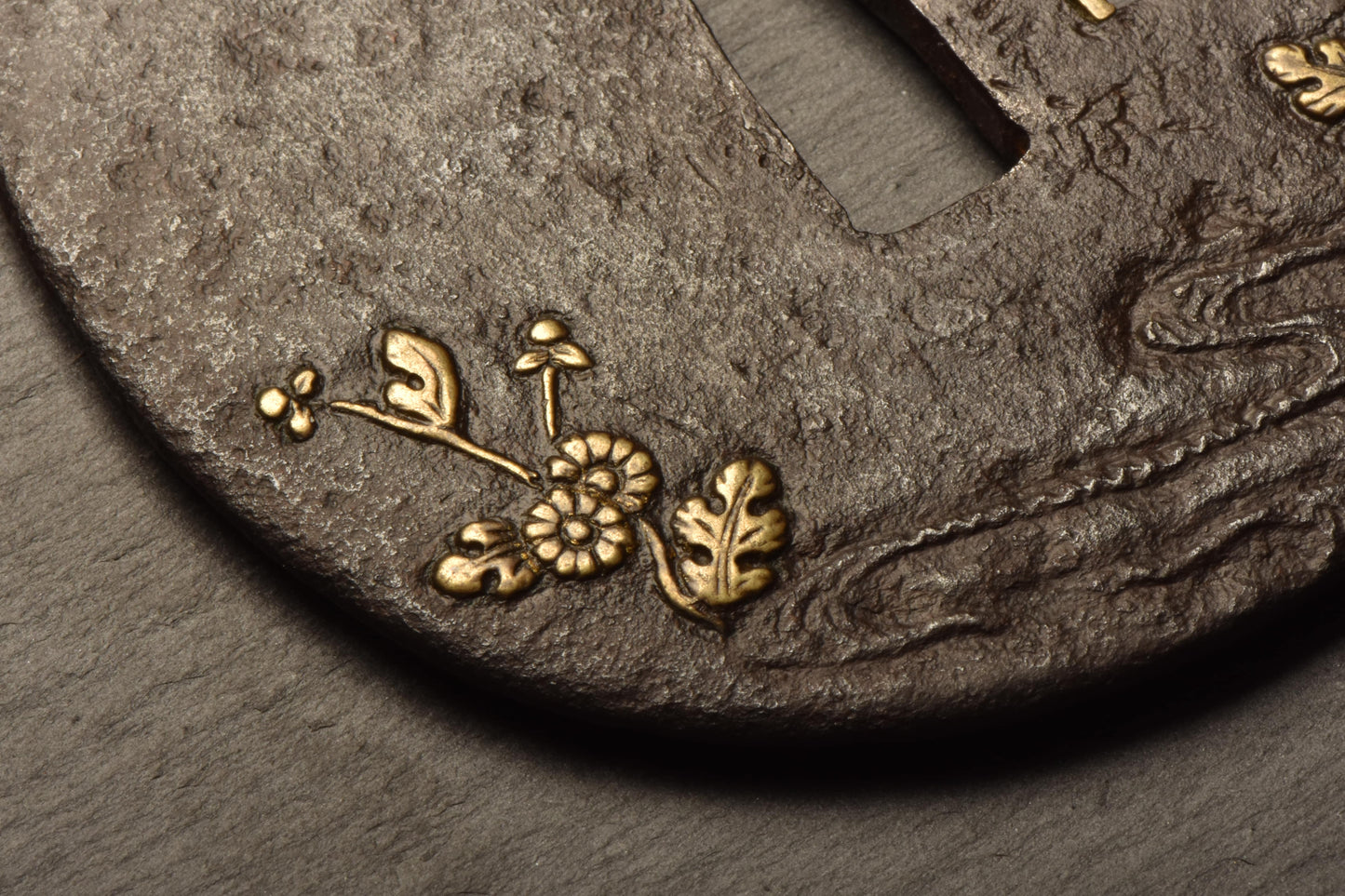 Tsuba - Myochin - Muneyasu, 10th Master NBTHK Zertifikat Hozon