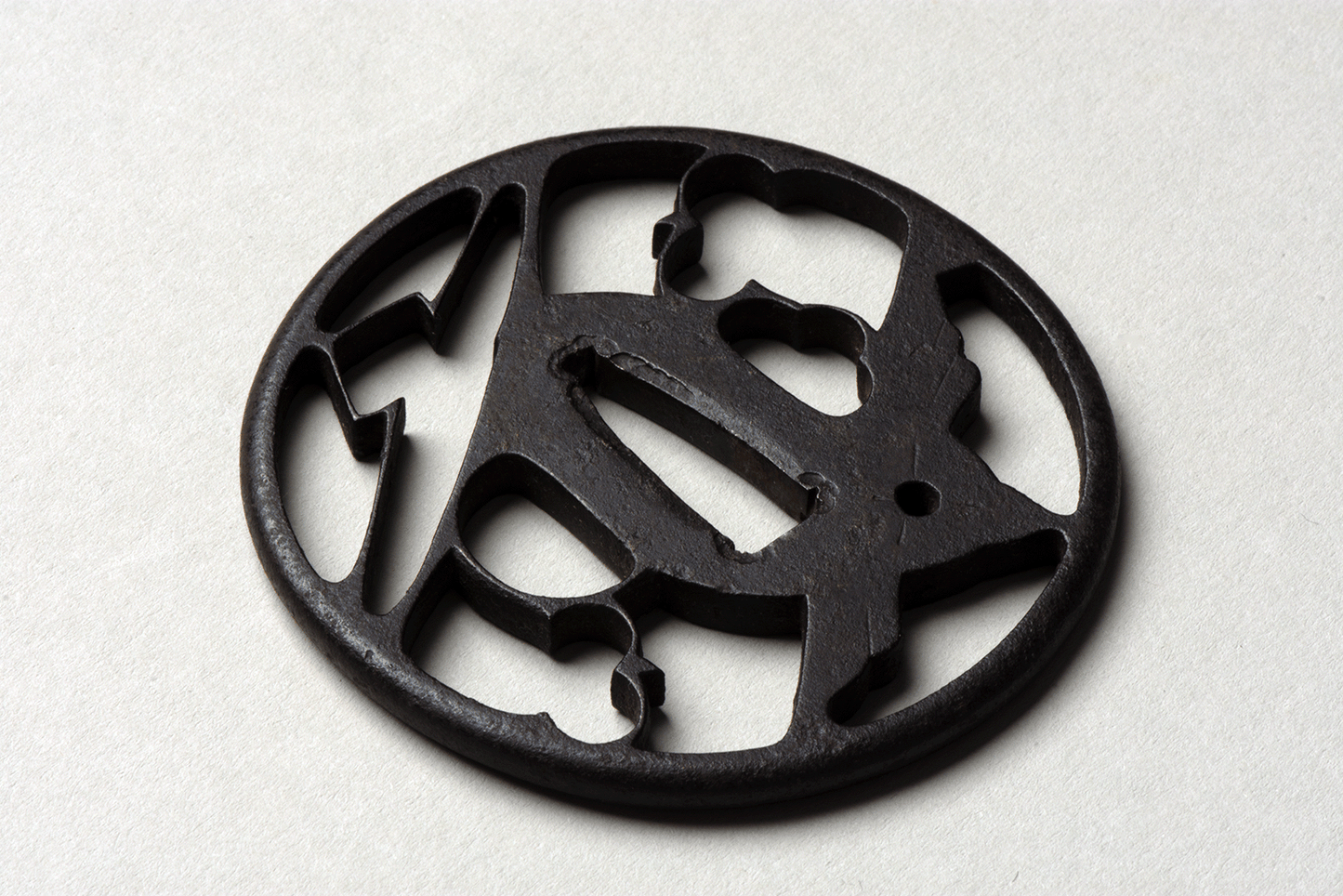 Tsuba - Akasaka Karigane, Matsukawabishi - antique Edo Japan