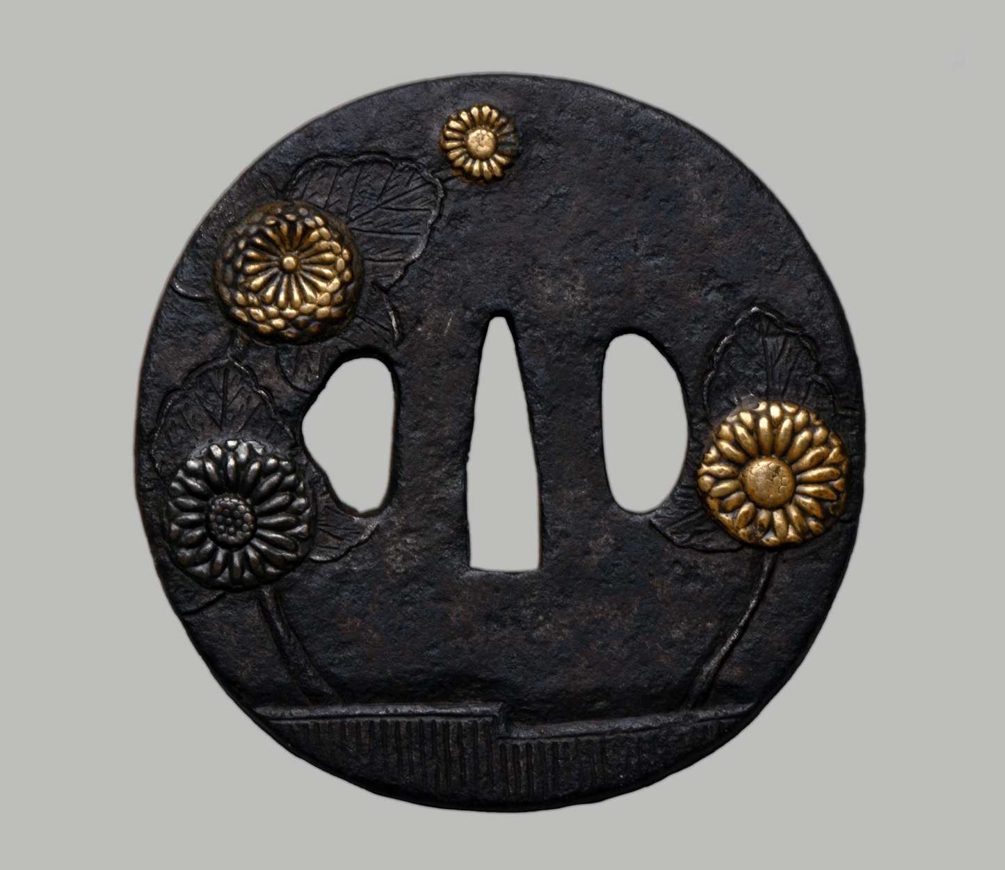 Tsuba - Flowers - Katakiribori, Zogan Inlay - antique Momoyama Japan
