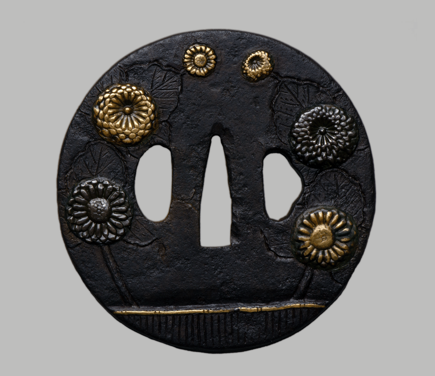 Tsuba - Flowers - Katakiribori, Zogan Inlay - antique Momoyama Japan